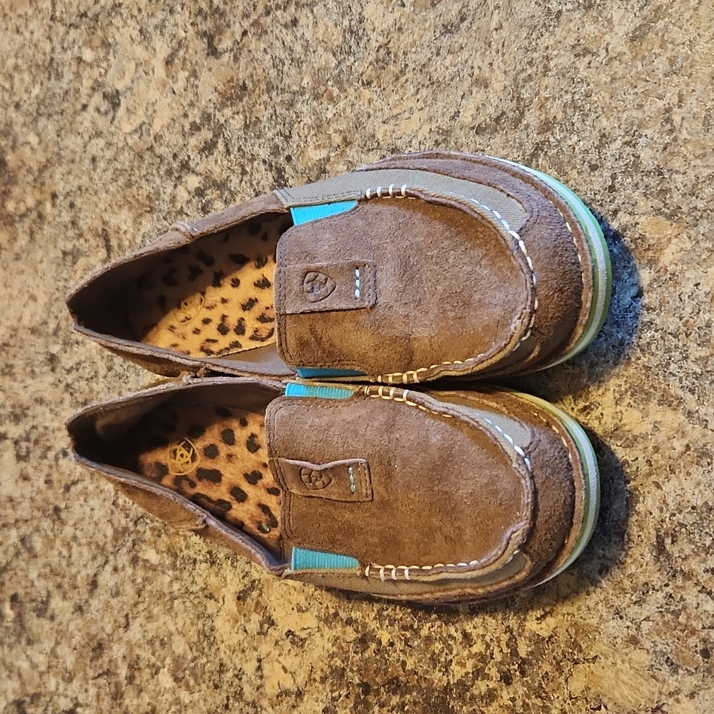 Ariat shoes